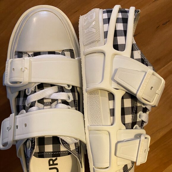 Burberry MF LCS Vers White Belted sneakers women  (new)  size 8 US - Picture 1 of 6
